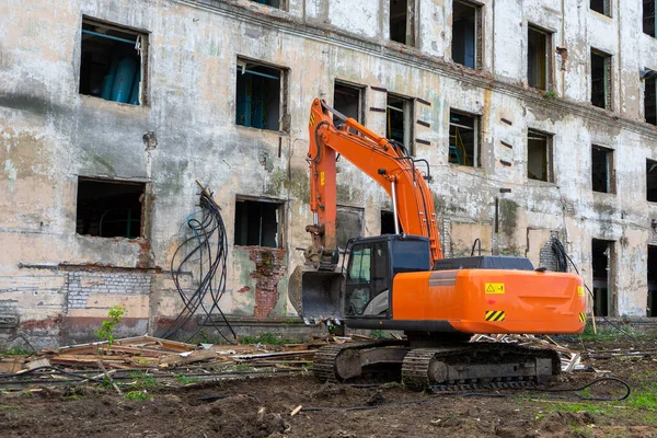 Demolition Building excavator demolition of the building