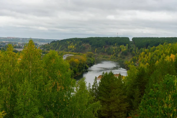 Rzeka Katun w górach Altai — Zdjęcie stockowe