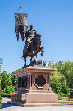 Prens Grigory Zasekin, ilk komutanı ve Samara tecrübesizliğine anıt. Resim Rusya, Samara kentinde çekilmiştir. 05/22/2018