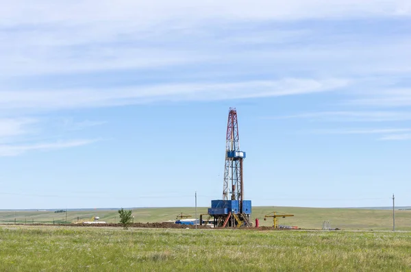 Drilling Tower Steppe — Stock Photo, Image