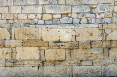 Antik kentin taş duvar parçası