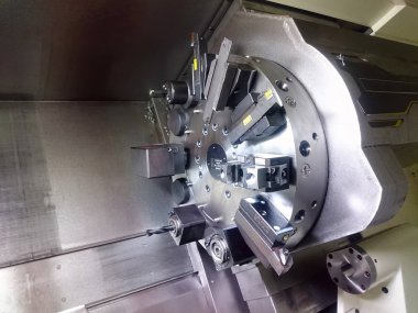 Aracı varil döner Torna. Cnc Torna parçası. Sabit araçları ile tabanca