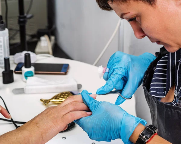 Nail Salon Hands Master Client Close Processing Nails Manicure Scissors — 图库照片