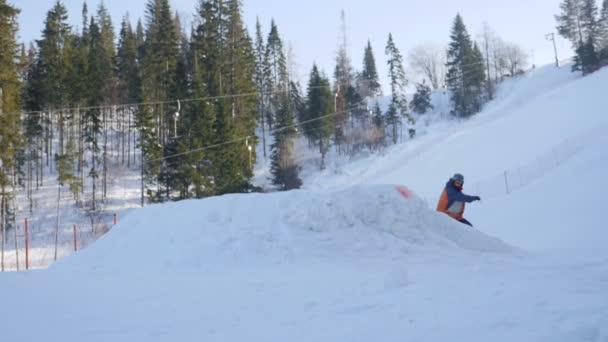 Extrémní Snowboarding Lyžování — Stock video