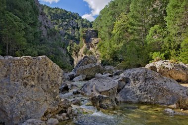 Beceite köyünde El Parrizal doğal çevre