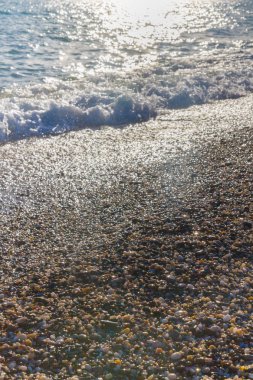 Günbatımı güneşli yaz gündüz sahilde
