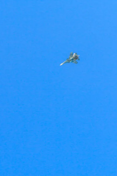 Avión Combate Militar Lejos Cielo Azul — Foto de Stock