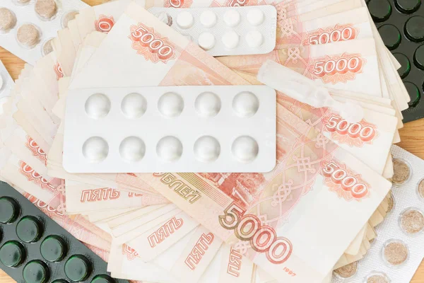 Hap ve uyuşturucu büyük Rus parası ile masaya yalan