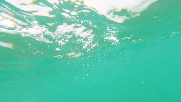 泡夏で写真水中海 — ストック写真