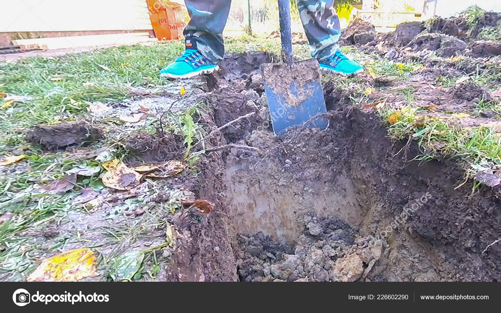 ditch shovel