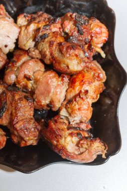 Domuz eti lezzetli iştah açıcı şiş kebap plakadır