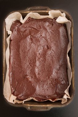 Hazırlanan hamur tatlı çikolata kek pişirme önce için