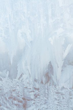 Sabahın erken saatlerinde bir donmuş buz soğuk desenleri kutu