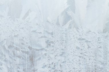 Sabahın erken saatlerinde bir donmuş buz soğuk desenleri kutu