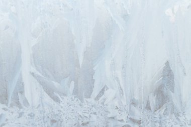 Sabahın erken saatlerinde bir donmuş buz soğuk desenleri kutu