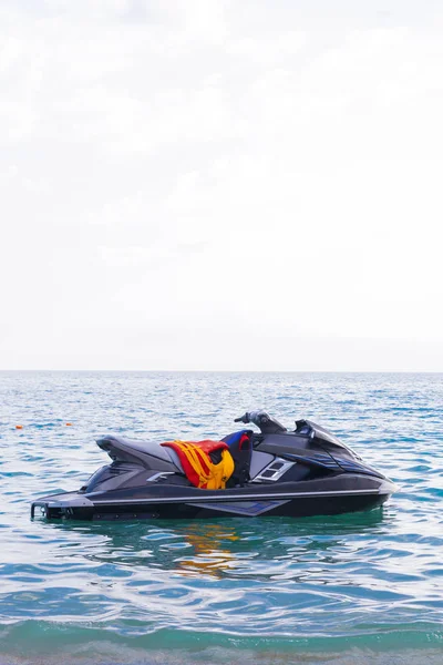 Jet ski sur la mer Noire en été — Photo