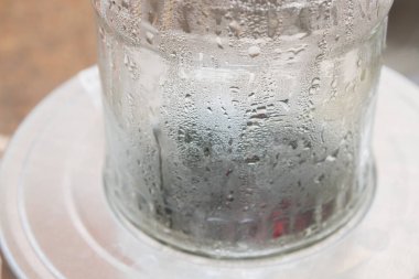 Hasat ve w için canning için cam kavanoz sterilizasyonu