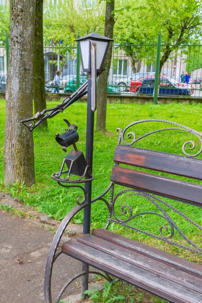 春の都市生活とスモレンスク市の眺め. — ストック写真