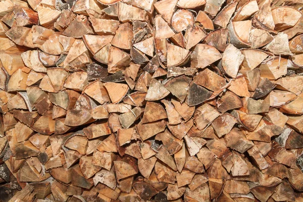 Gepeld Berkenhout Ligt Een Stapel Drevenice — Stockfoto