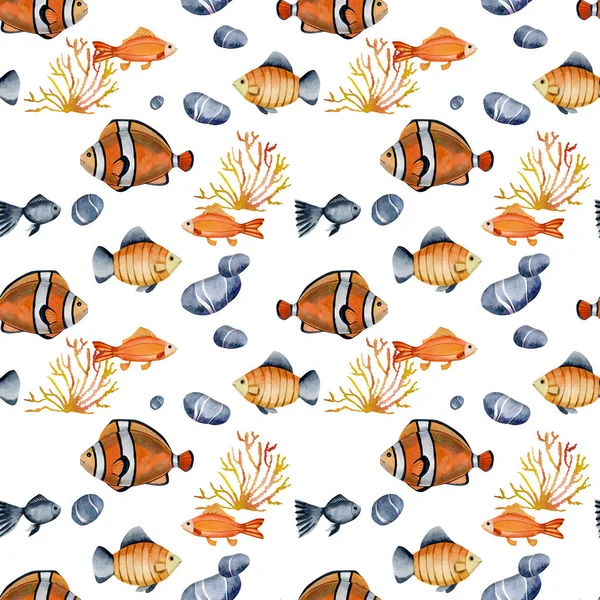 水彩のピエロ魚のシームレスなパターンと他の海洋魚 海の底で手が白地に描かれ — ストック写真