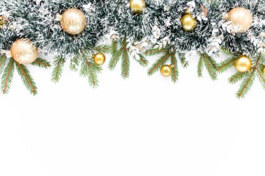 Noel kompozisyonu, köknar dalları, Noel baloları ve süslemeleri. Düz yatış, üst görünüm