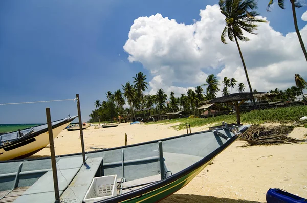 Beauty Nature Fisherman Boat Stranded Deserted Sandy Beach Bright Sunny — Stock Photo, Image