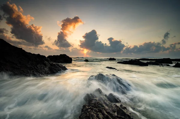 Magische Sonnenuntergang Sonnenaufgang Landschaft Über Pandak Strand Terengganu Malaysia Mit — Stockfoto