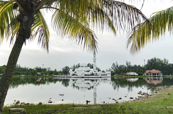 Bela Imagem Icônica Mesquita Flutuante Terengganu Malásia — Fotografia de Stock