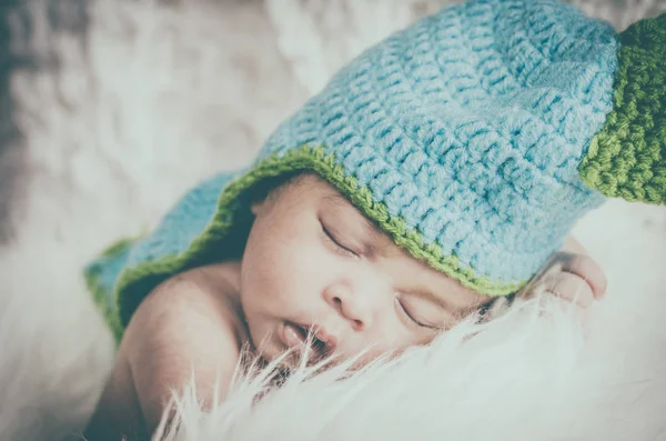 Close Tiro Bebê Recém Nascido Bonito Adorável Com Fantasia Sleeping — Fotografia de Stock