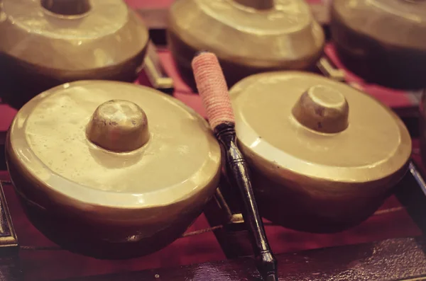 Малайзийский Традиционный Музыкальный Инструмент Gamelan Красивой Резьбой Дереву Селективный Фокус — стоковое фото