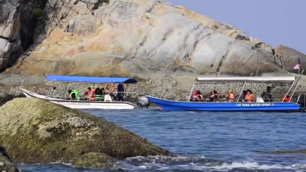 Pangkor Island Malajzia December 2017 Idegenforgalmi Élvező Strand Tevékenységek Abban — Stock videók