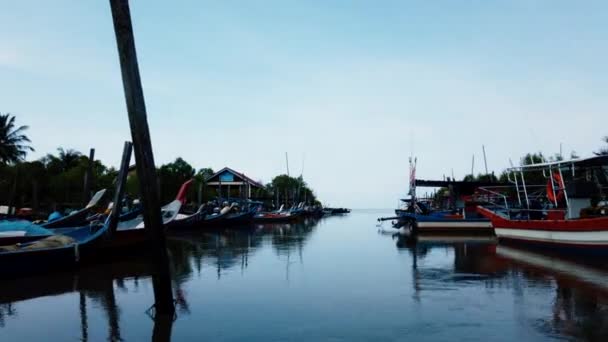 Timelapse Footage Traditional Fisherman Boat Floating Seashore — Stock Video