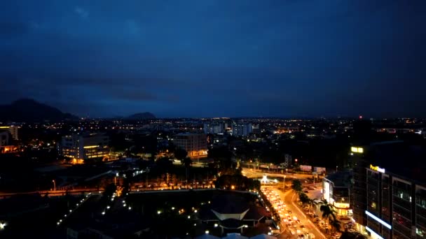 Ipoh, Malajsie - 24. září 2019, Timelapse Of Ipoh City, Malajsie ráno ze střechy — Stock video