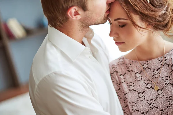 Mariée et marié le jour du mariage — Photo