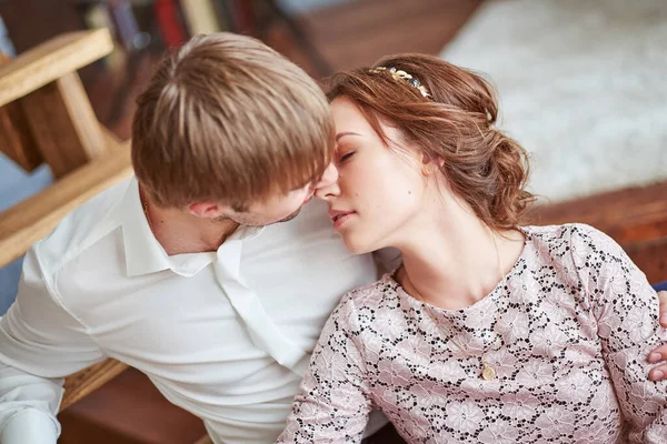 Gelin ve damat düğün gününde — Stok fotoğraf