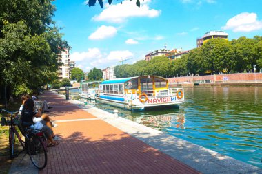 Milan (İtalya), 09 / 03 / 2025 - Darsena, Milano Navigli 'den geçen demirleme ve depolama tekneleri için kullanılan Milano yakınlarındaki bir nehir havzası. (Edson De Souza / Yeniler 2)