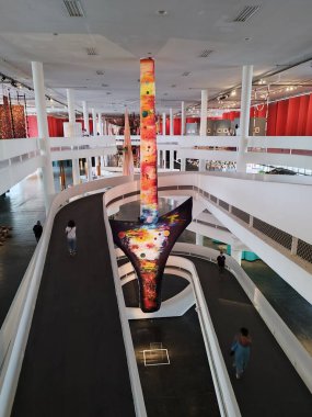 Sao Paulo (SP), Brezilya 09 / 04 / 2025, Ibirapuera Bienali 'nde düzenlenen 36. Sao Paulo Sanat Bienali için 6 Eylül Cumartesi günü halka açılan basın konferansında 