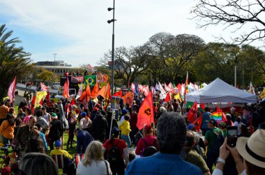 Porto Alegre (RS), 7 Eylül, 2025 Cities / Cry of the Exdiscded - 31. Harici Ağlama bu Pazar Rio Grande do Sul 'un başkentinde gerçekleşti. Etkinlik sosyal hareketleri, sendikaları bir araya getirdi. (Viyolonsel Oliver\ yeni2)  