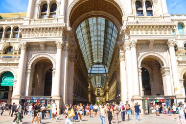 Milan (İtalya), 09 / 06 / 2025 - 6 Eylül 2025 günü öğleden sonra, Milano şehir merkezinde büyük bir turist hareketi. (Edson De Souza / Yeniler 2)    