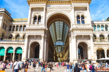 Milan (İtalya), 09 / 06 / 2025 - 6 Eylül 2025 günü öğleden sonra, Milano şehir merkezinde büyük bir turist hareketi. (Edson De Souza / Yeniler 2)    