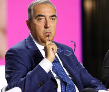 Milan (İtalya), 09 / 07 / 2025 - Micam 2025 / Açılış Töreni / Senatör Maurizio Gasparri - İtalyan Senatör Maurizio Gasparri, Micam 2025 'in 100. baskısının açılış töreninde. (Edson de souza 2nci bölüm))