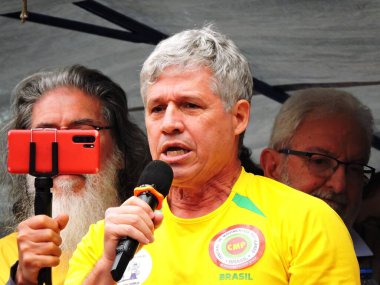 Sao Paulo (SP), 09 / 07 / 2025 - Siyaset / Hareket / SP - Solcu siyasiler Pazar sabahı Sao Paulo 'daki Cumhuriyet Meydanı' nda düzenlenen Bağımsızlık Günü 'ne katıldılar. (Leandro Chemalle\ Yeni 2))    