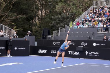 Sao Paulo (SP), 6 Eylül 2025 - Brezilyalı Grana Pedretti ile Arjantinli Victoria Bosio arasındaki maç, Sao Paulo 'daki SP Açık' ta, 6-14 Eylül tarihleri arasında Villa-Lobos Park 'ta gerçekleşmiştir. (leco viana\ yeni2)) 