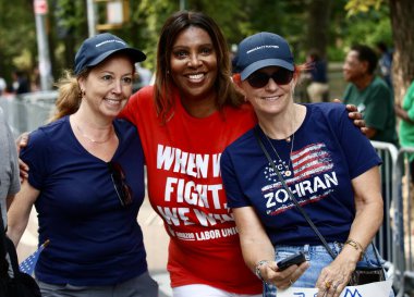 6 Eylül 2025, New York, ABD: New York başsavcısı Letitia James New York 'ta düzenlenen New York İşçi Bayramı geçit törenine katıldı. (niyi fote\ theenews2)    