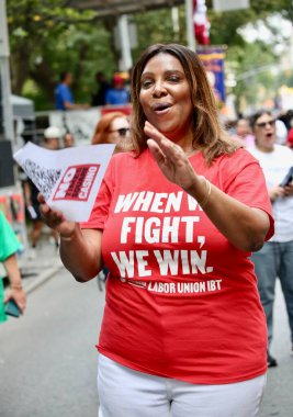 6 Eylül 2025, New York, ABD: New York başsavcısı Letitia James New York 'ta düzenlenen New York İşçi Bayramı geçit törenine katıldı. (niyi fote\ theenews2)    