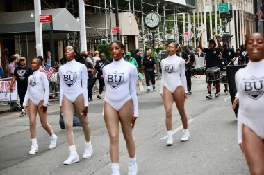 6 Eylül 2025, New York, ABD: NY merkezi işçi konseyi afl-cio yıllık İşçi Bayramı geçit töreni, New York 'ta Batı 44. cadde ve 5. caddenin köşesinden şamandıra, dans, müzik eşliğinde yapılır. (niyi fote\ theenews2)   