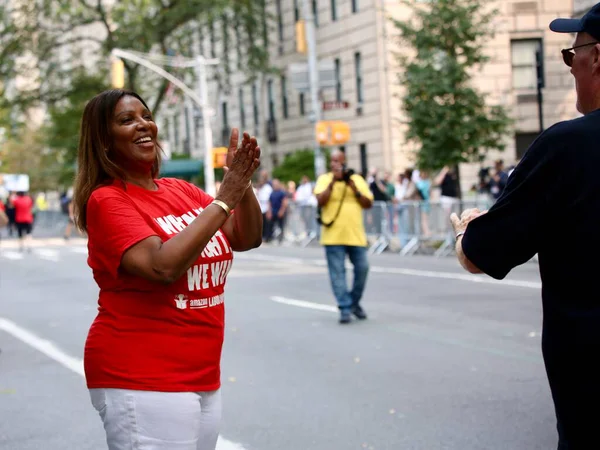 6 Eylül 2025, New York, ABD: New York başsavcısı Letitia James New York 'ta düzenlenen New York İşçi Bayramı geçit törenine katıldı. (niyi fote\ theenews2)    