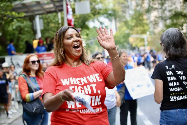 6 Eylül 2025, New York, ABD: New York başsavcısı Letitia James New York 'ta düzenlenen New York İşçi Bayramı geçit törenine katıldı. (niyi fote\ theenews2)    