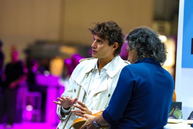 Milan (İtalya) - 09 / 08 / 2025 - Micam 2025 / Marco Castelli- İtalyan model ve moda tasarımcısı Marco Castelli ayakkabılarını iki yıl önce piyasaya sürdü ve Micam 2025 'te bir stantta yer alıyor. (Edson de souza 2nci bölüm))        