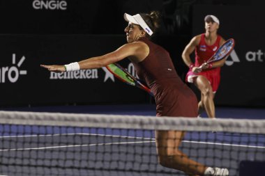 Sao Paulo (SP), 8 Eylül 2025 - Brezilyalı oyuncular Ana Candiotto ve Beatriz Haddad, Sao Paulo 'daki SP Open' da Ingrid Martins ve Laura Pigossi arasındaki ikili maç. (leco viana\ yeni2))    